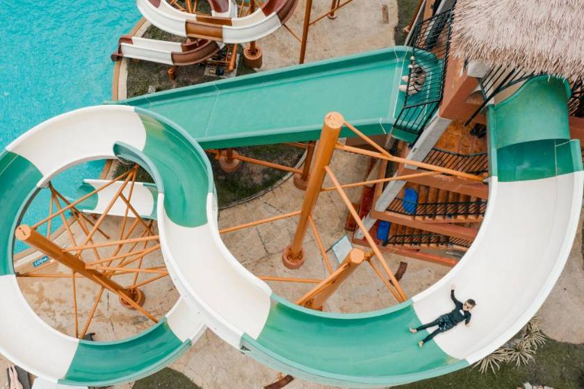 Thavorn Palm Beach Resort Phuket -  pool