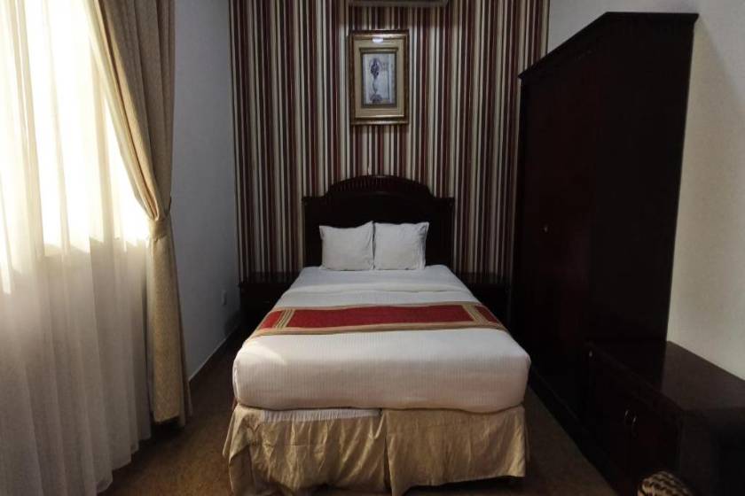 Safeer International Hotel By Brothers International - Deluxe Queen Studio