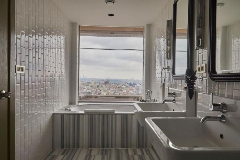 The Cettia Istanbul - Suite with Spa Bath