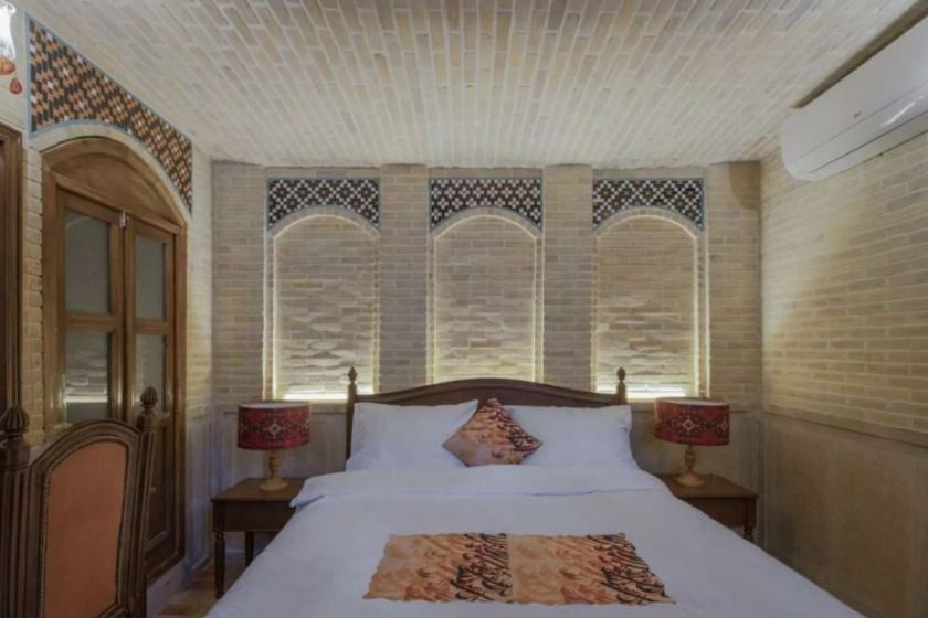 اقامتگاه سنتی ورتاج شیراز - اتاق