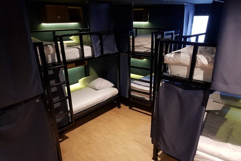 Borbaboom Phuket Poshtel & Hostel - Capsule Single Bed