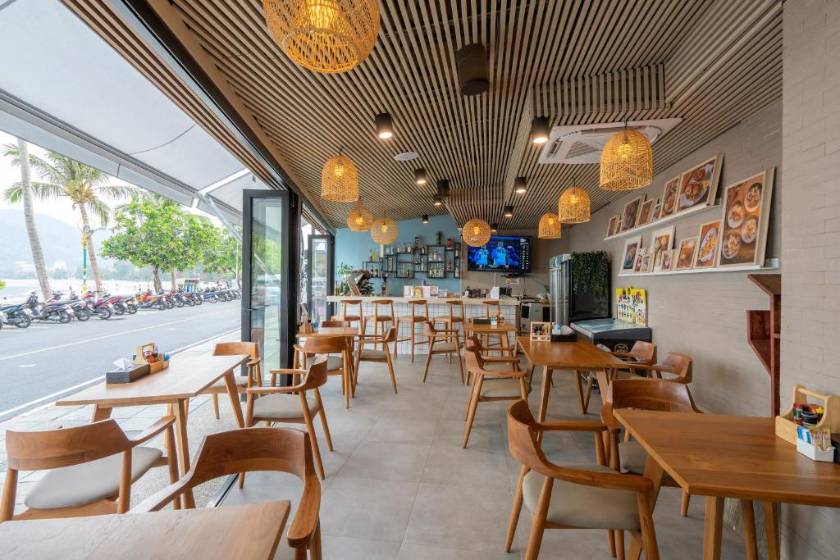 Patong Signature Boutique Hotel -  cafe