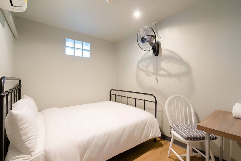 Friends Hostel - Phuket Airport - Double Room