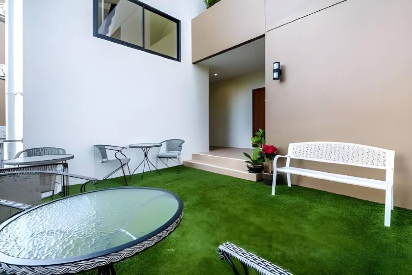 The Topaz Residence Phuket Town - facade