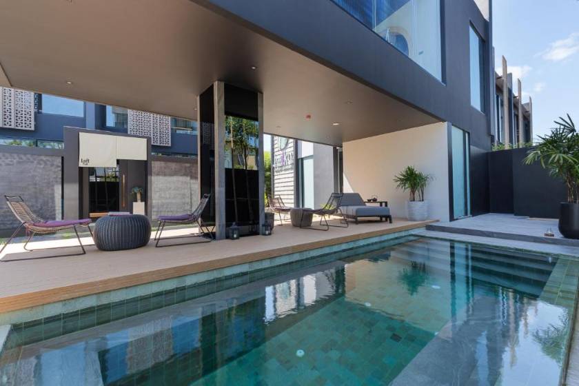 Villoft Zen Living Resort - pool