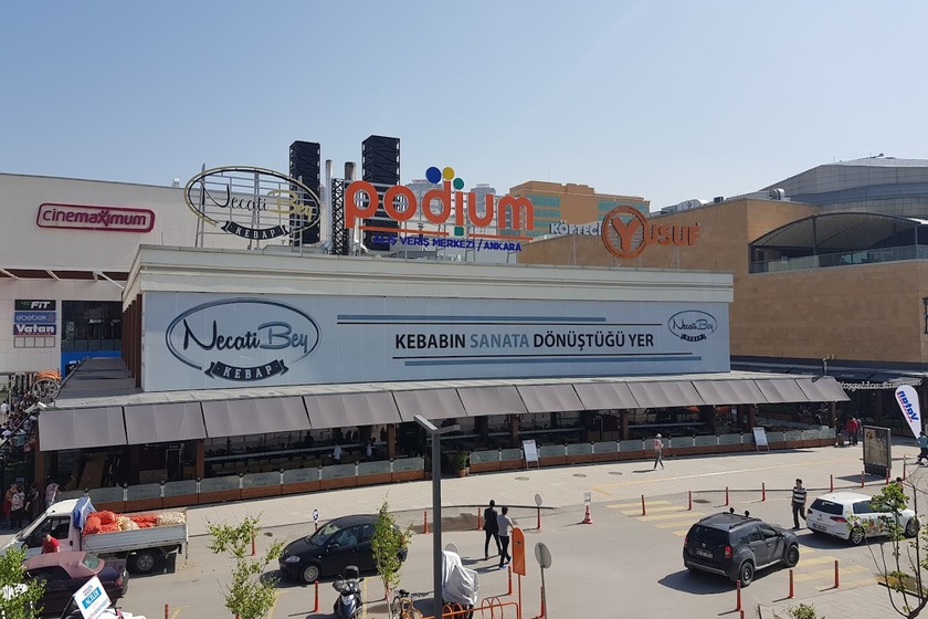 مرکز خرید اوتلت پودیوم