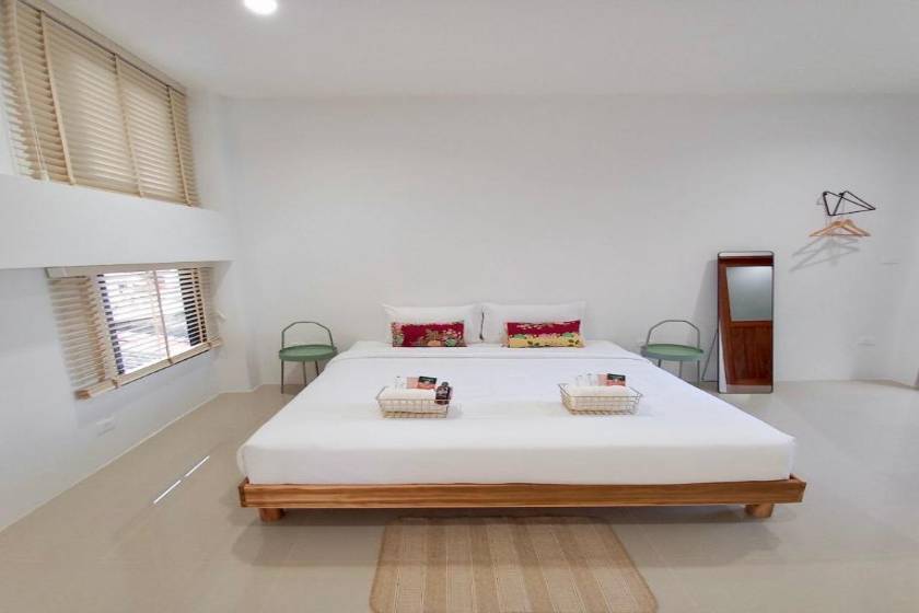 Alleyhill Phuket - Private & Cozy Boutique - King Room with Spa Bath