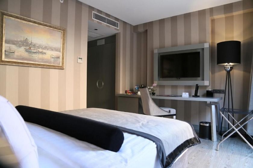 Ramada Hotel & Suites by Wyndham Istanbul Sisli Istanbul - Superior Room