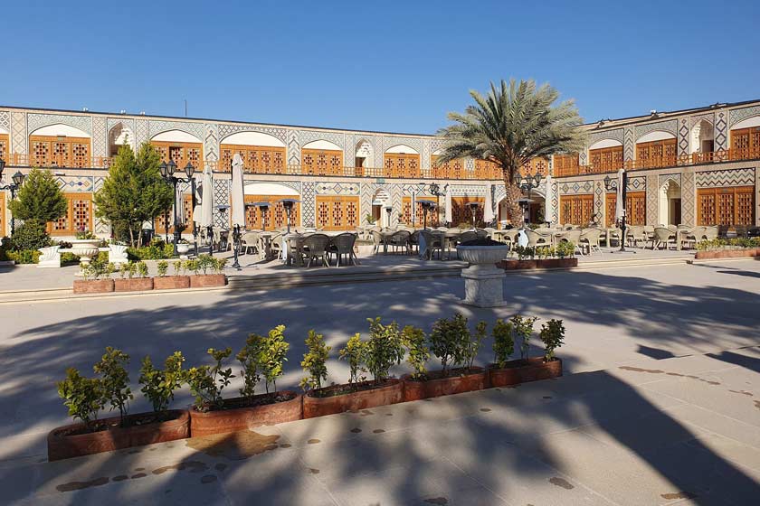 هتل کاروانسرای وکیل کرمان (کاروانیکا) - نما