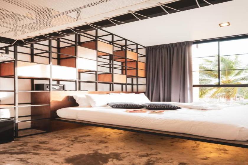 Book a Bed Poshtel - SHA Plus - Triple Room with Bathroom