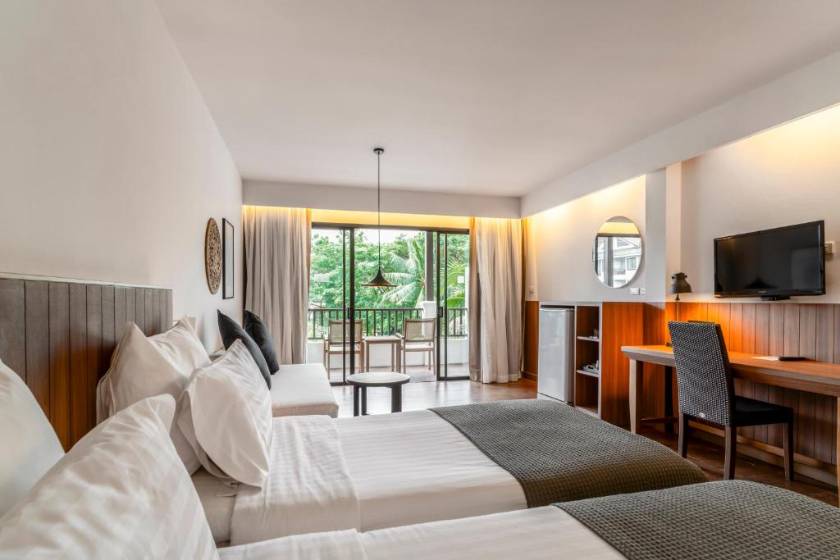 Sunprime Kamala Beach - Junior Suite