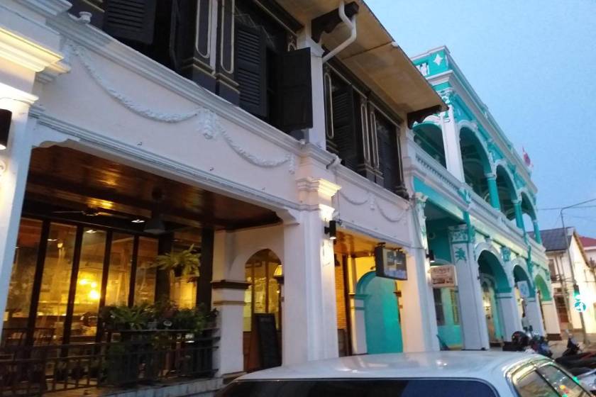 Phuket Sunny Hostel - facade