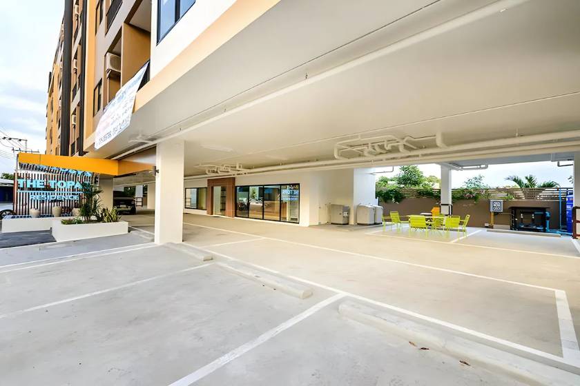 The Topaz Residence Phuket Town -  parking