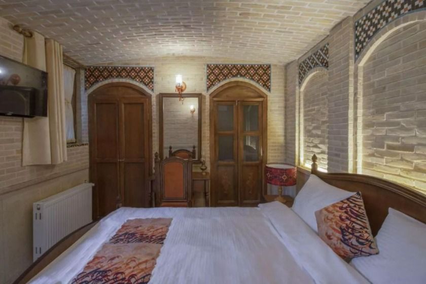 اقامتگاه سنتی ورتاج شیراز - اتاق