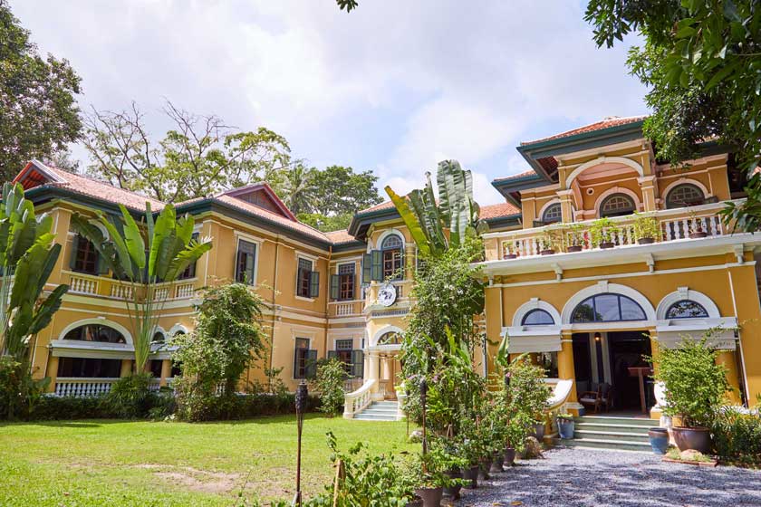 رستوران بلو الفنت