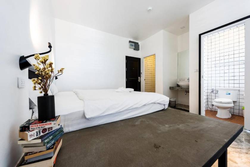 Book a Bed Poshtel - SHA Plus - Deluxe King Room