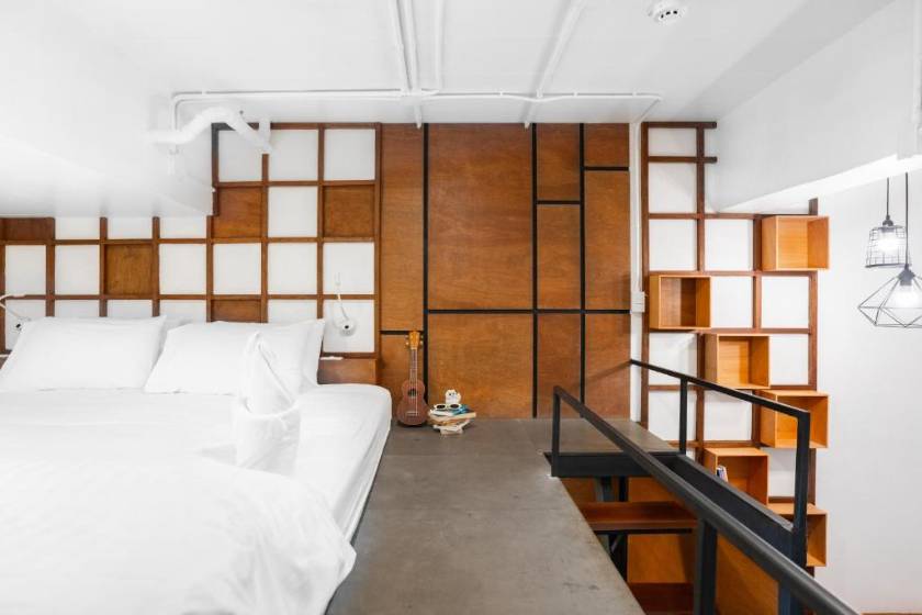 Book a Bed Poshtel - SHA Plus - Triple Room with Bathroom