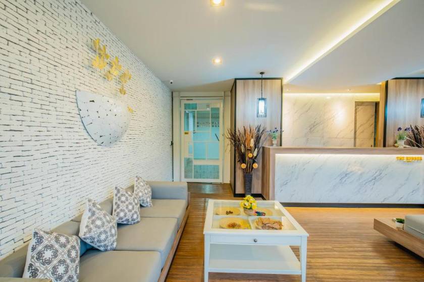 The Rubber Hotel Phuket - lobby