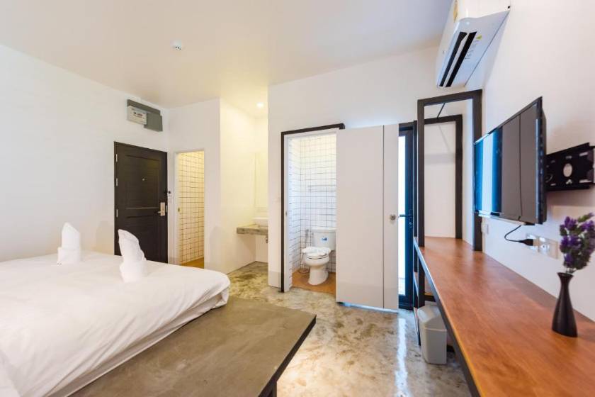 Book a Bed Poshtel - SHA Plus - Family Room with Private Bathroom