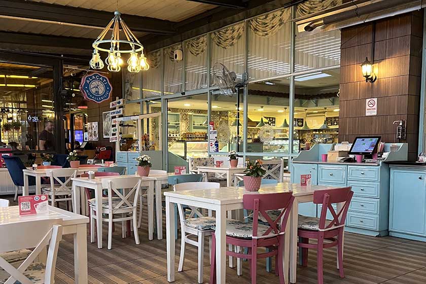 کافه آلاچاتی آنکارا. منبع عکس: گوگل مپ. عکاس: Yusuf Koca