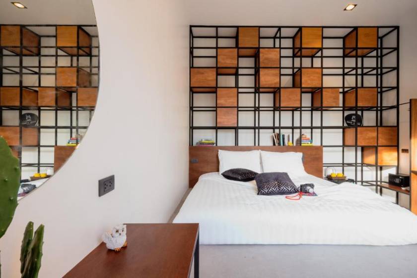 Book a Bed Poshtel - SHA Plus - Triple Room with Bathroom