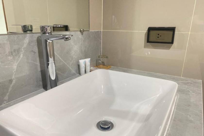 Alleyhill Phuket - Private & Cozy Boutique - Single Room with Mountain View