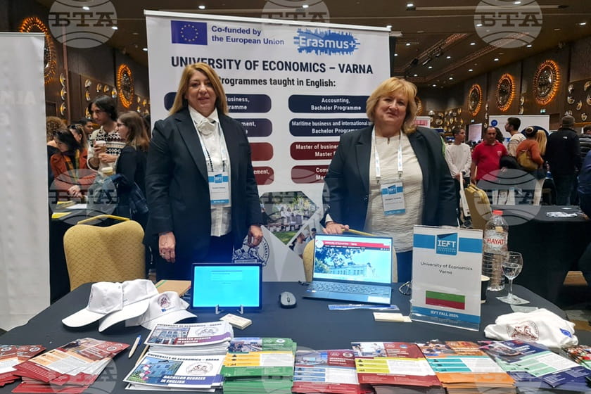 نمایشگاه تحصیلات دانشگاهی و مشاوره تحصیلی آنکارا