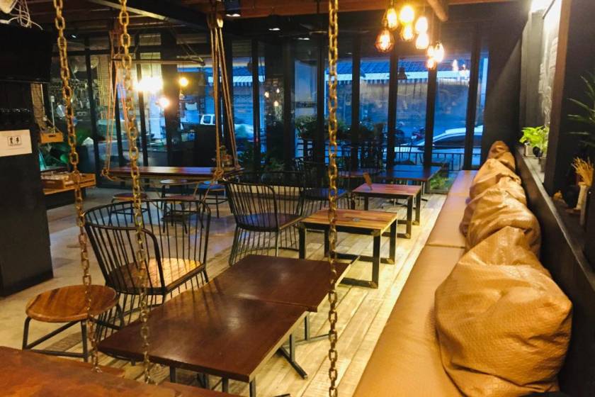 Phuket Sunny Hostel - cafe