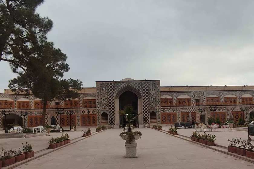 هتل کاروانسرای وکیل کرمان (کاروانیکا) - نما