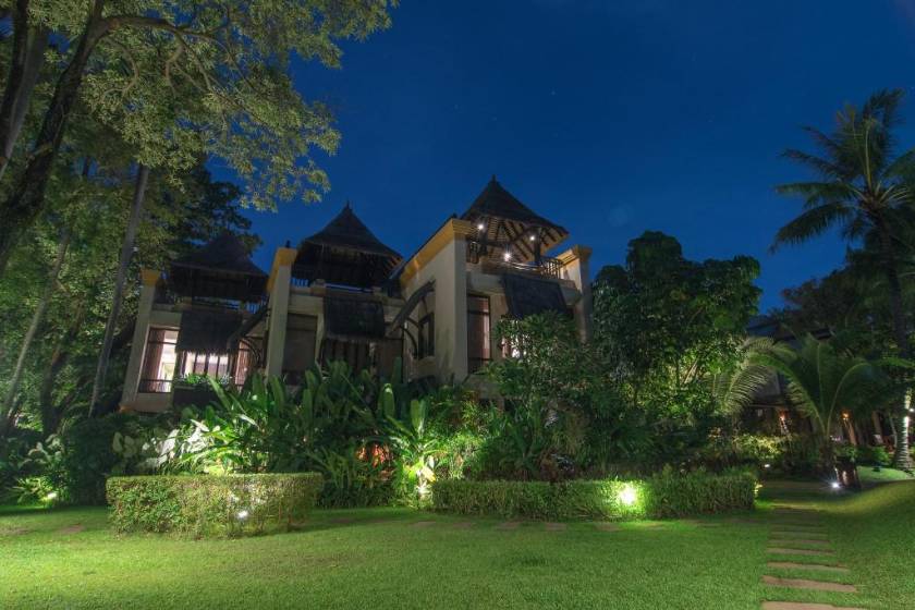 Paradox Resort Phuket - facade