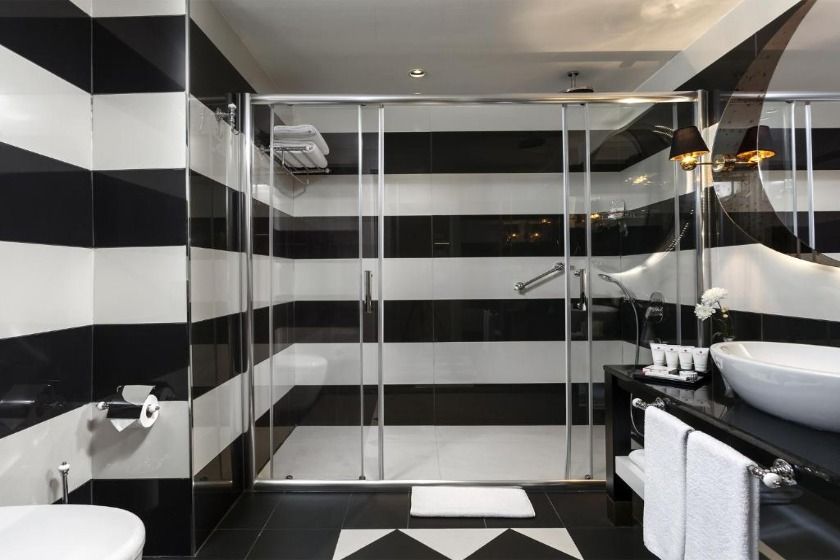 Ramada Hotel & Suites by Wyndham Istanbul Sisli Istanbul - Deluxe Suite 