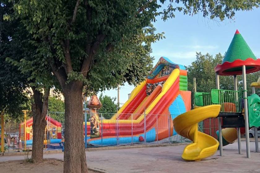 بوستان سعدی شیراز. منبع عکس: گوگل مپ. عکاس: Rahgozar