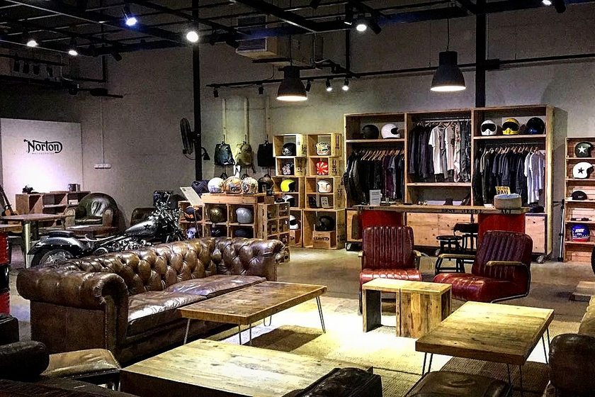 کافه رایدر دبی. منبع عکس: گوگل‌مپ. عکاس: Cafe Rider Custom