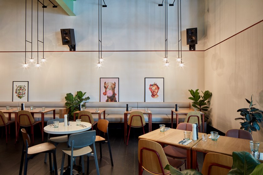 کافه کاست. منبع عکس: گوگل‌مپ. عکاس: Cassette