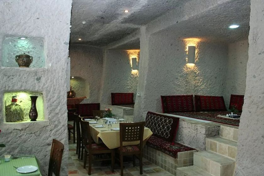 هتل صخره ای لاله کندوان تبریز - رستوران