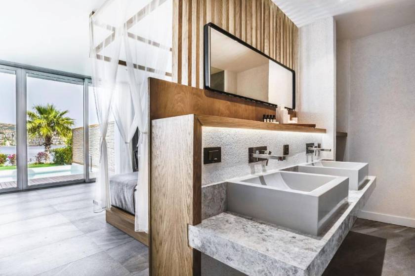 Cape Bodrum Luxury Hotel & Beach - Deluxe Sea View Room with Balcony