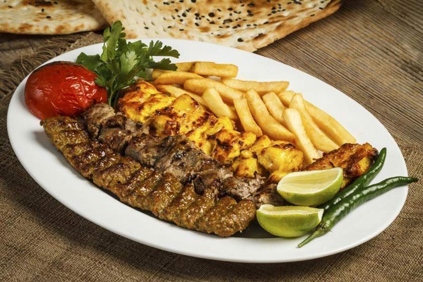 Parkside Plaza Muscat - food and drink