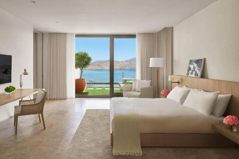 The Bodrum EDITION - Deluxe King Room with Garden View and Balcony