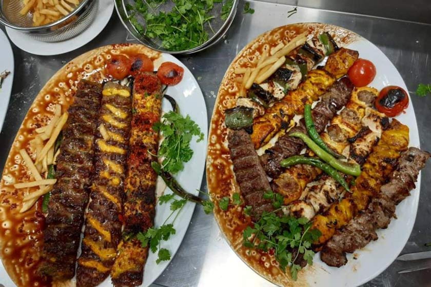 Parkside Plaza Muscat - food and drink