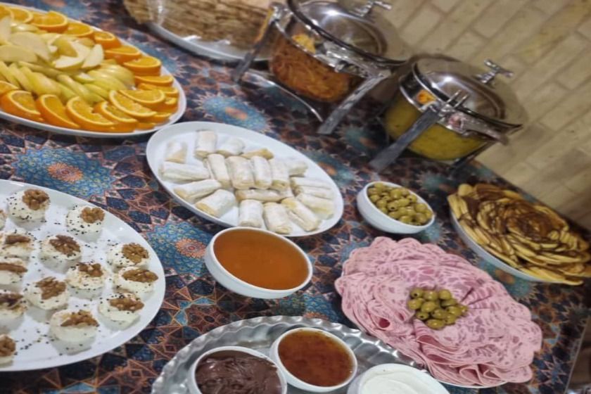 هتل بوتیک ماه گیسو شیراز - صبحانه