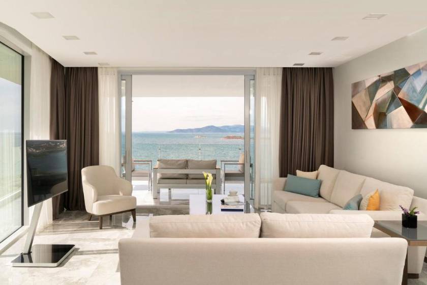 Le Méridien Bodrum Beach Resort - ndoor Pool Suite, 1 Bedroom Suite, 1 King, Sea view