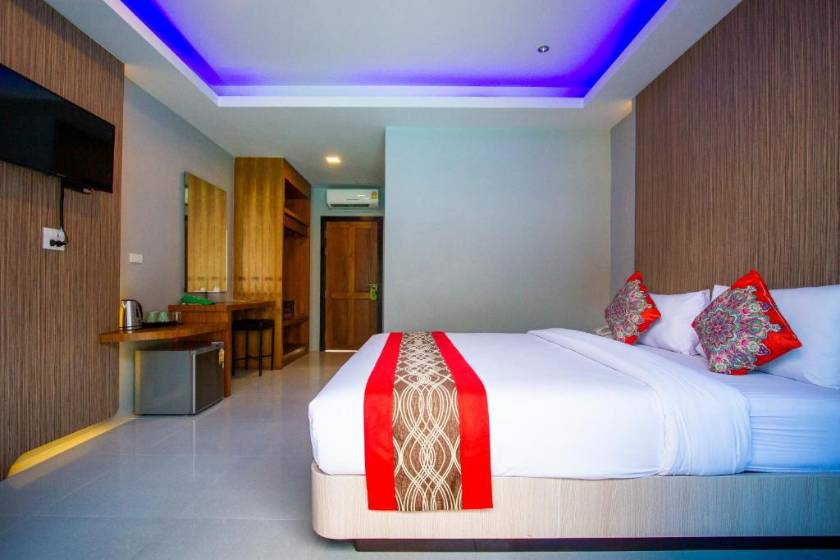 Coco Bella Hotel - Deluxe Double Room with Pool Access