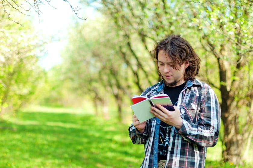 روز شاعر. منبع عکس: Daysoftheyear. عکاس: نامشخص