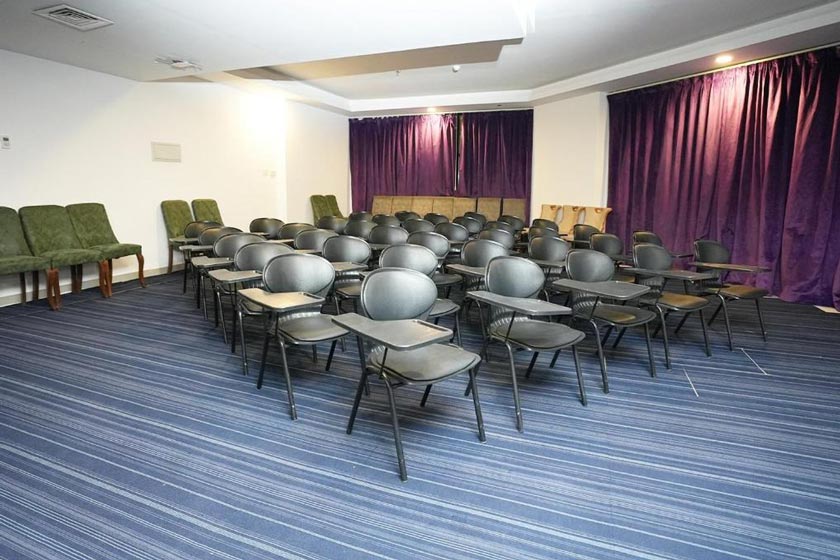 Parkside Plaza Muscat - conference room