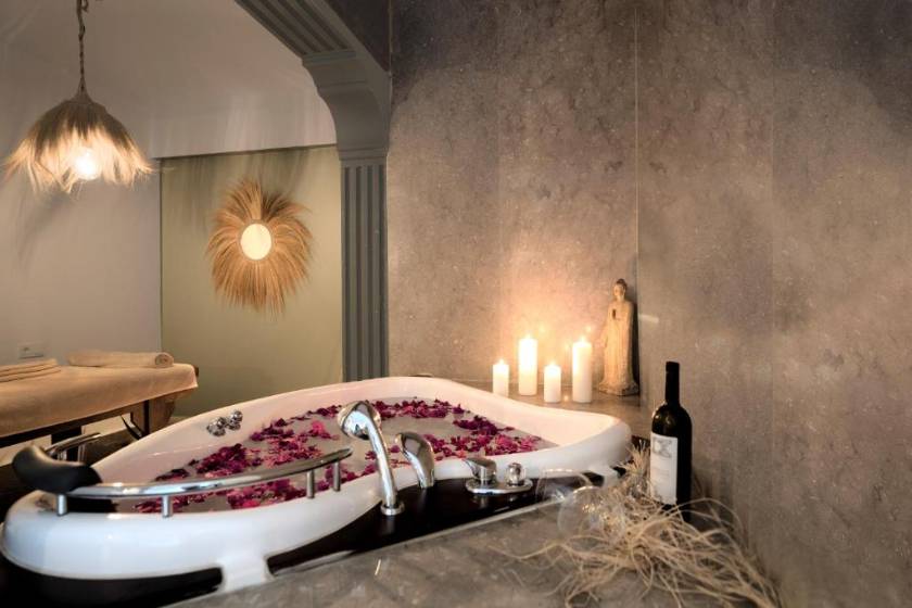 Liman Hotel Gümüslük - Adult Only - Queen Room with Spa Bath