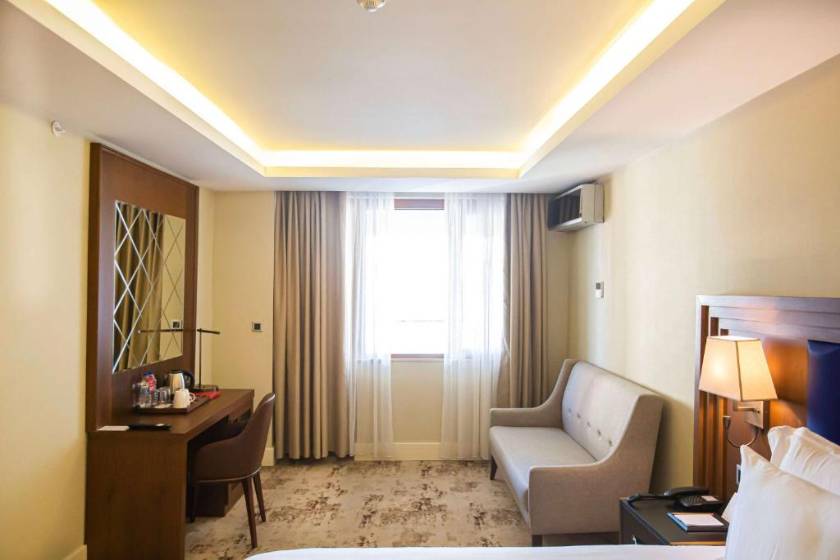 Ramada Plaza Sultanahmet By Wyndham - Deluxe Triple Room