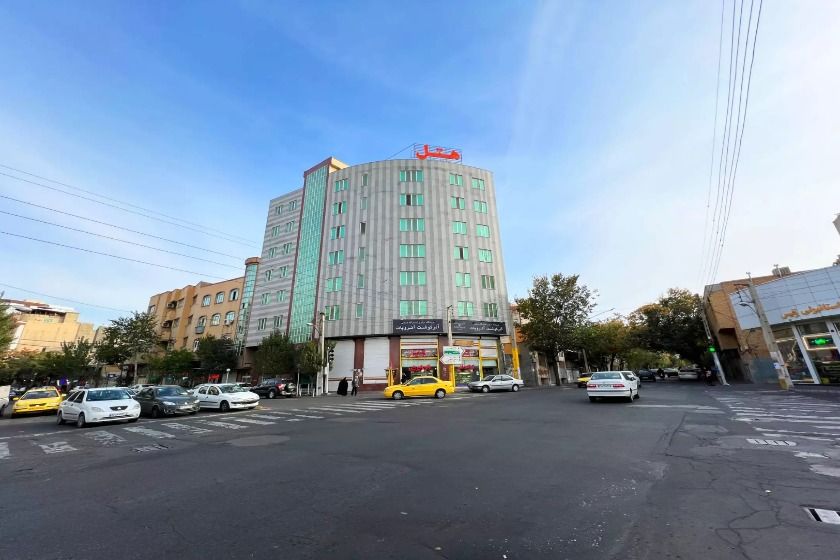 هتل آپارتمان ارس تبریز‌ - نما