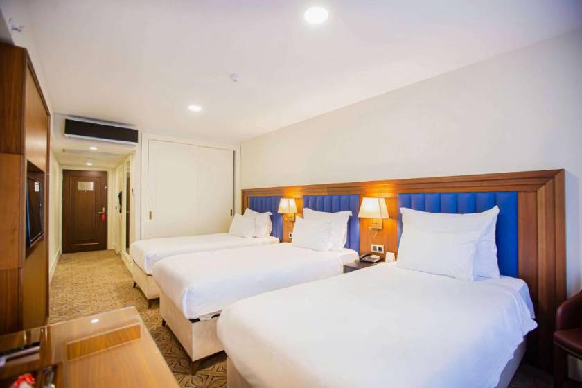 Ramada Plaza Sultanahmet By Wyndham - Deluxe Triple Room