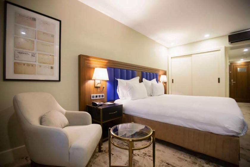 Ramada Plaza Sultanahmet By Wyndham - Corner King Suite with Balcony