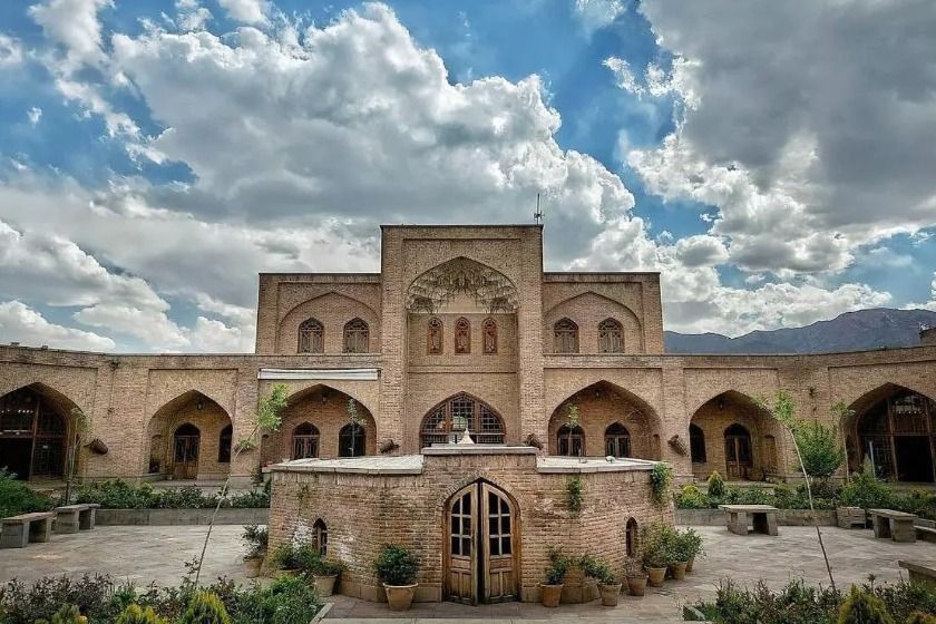 هتل کاروانسرای یام تبریز